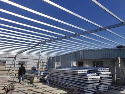 鋼結構車棚搭建材料及報價（彩鋼瓦,膜布材料,鋼結構車棚設計方案有哪些）