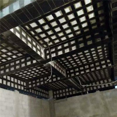 室內(nèi)發(fā)泡保溫噴涂多少錢一平（室內(nèi)發(fā)泡保溫噴涂價格是否根據(jù)厚度和面積來定） 北京鋼結(jié)構(gòu)設(shè)計(jì)問答