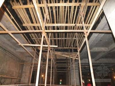 屋面加固注意安全措施內(nèi)容包括(屋面加固安全措施) 結(jié)構(gòu)框架施工 第5張 屋面加固注意安全措施內(nèi)容包括(屋面加固安全措施) 結(jié)構(gòu)框架施工 第5張
