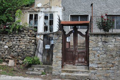 建筑加固改造工程案例分析.pdf(建筑加固改造工程案例分析) 鋼結構框架施工 第4張 建筑加固改造工程案例分析.pdf(建筑加固改造工程案例分析) 鋼結構框架施工 第4張