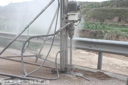 基礎加固注漿單價 鋼結構跳臺施工 第4張