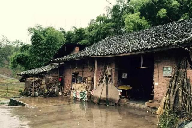 老磚瓦房加固(老磚瓦房加固后的維護(hù)要點(diǎn)) 結(jié)構(gòu)電力行業(yè)施工 第4張 老磚瓦房加固(老磚瓦房加固后的維護(hù)要點(diǎn)) 結(jié)構(gòu)電力行業(yè)施工 第4張