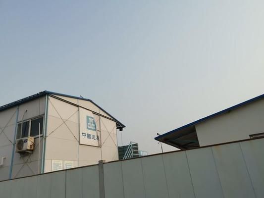 學(xué)校操場(chǎng)設(shè)計(jì)效果圖片高清（關(guān)于學(xué)校操場(chǎng)的問題）