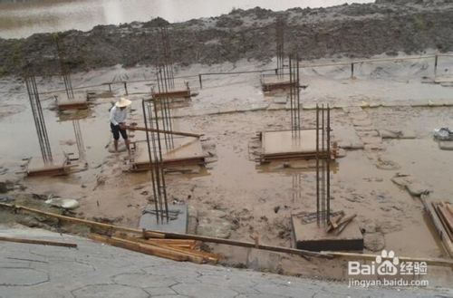 農村建房基礎怎么做最好視頻（農村建房地基選材指南） 鋼結構鋼結構停車場設計 第5張