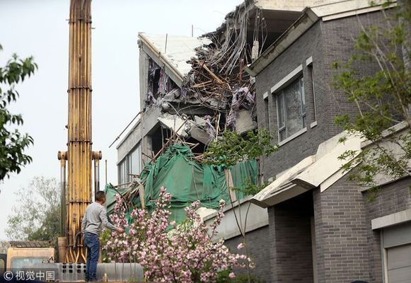 北京別墅區(qū)拆違工作時(shí)間(關(guān)于北京別墅區(qū)拆違工作的時(shí)間信息) 鋼結(jié)構(gòu)鋼結(jié)構(gòu)停車場(chǎng)施工 第5張 北京別墅區(qū)拆違工作時(shí)間(關(guān)于北京別墅區(qū)拆違工作的時(shí)間信息) 鋼結(jié)構(gòu)鋼結(jié)構(gòu)停車場(chǎng)施工 第5張