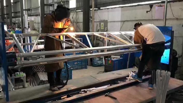 桁架安裝視頻大全圖片(桁架安裝圖片資源) 鋼結(jié)構(gòu)桁架施工 第3張 桁架安裝視頻大全圖片(桁架安裝圖片資源) 鋼結(jié)構(gòu)桁架施工 第3張