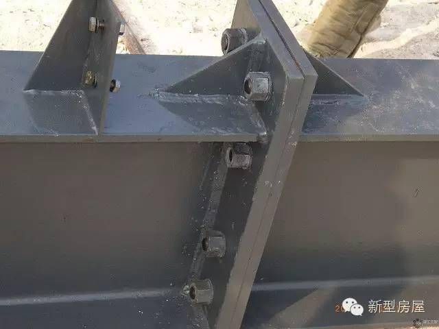 鋼梁加固材料對比分析（梁加固用鋼板好還是碳纖維好）