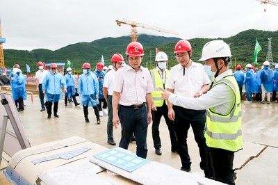鋼結構陽臺多少錢一平方（鋼結構陽臺價格） 全國鋼結構廠
