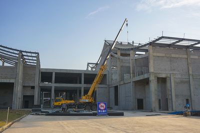 屋面板安裝技術交底(屋面板施工安全防護措施詳解) 鋼結構異形設計 第4張 屋面板安裝技術交底(屋面板施工安全防護措施詳解) 鋼結構異形設計 第4張