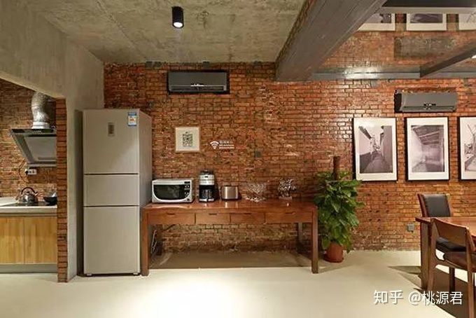 北京紅磚房(北京城郊兵工廠遺址中的紅磚美術館建筑設計賞析) 鋼結構鋼結構螺旋樓梯設計 第1張 北京紅磚房(北京城郊兵工廠遺址中的紅磚美術館建筑設計賞析) 鋼結構鋼結構螺旋樓梯設計 第1張