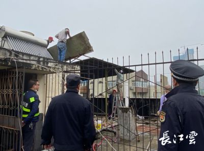 屋面改造申請(屋面改造申請范例) 裝飾幕墻施工 第5張 屋面改造申請(屋面改造申請范例) 裝飾幕墻施工 第5張