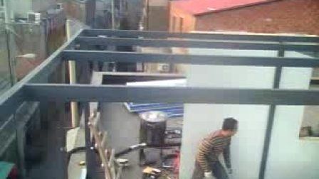 彩鋼房搭建視頻（彩鋼房地基處理要點） 鋼結構跳臺施工 第2張