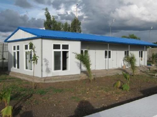 彩鋼房搭建視頻（彩鋼房地基處理要點） 鋼結構跳臺施工 第3張