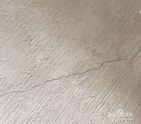 樓板開裂怎么修補視頻（樓板開裂修補后的養護方法如何防止樓板再次開裂開裂） 全國鋼結構廠 第3張