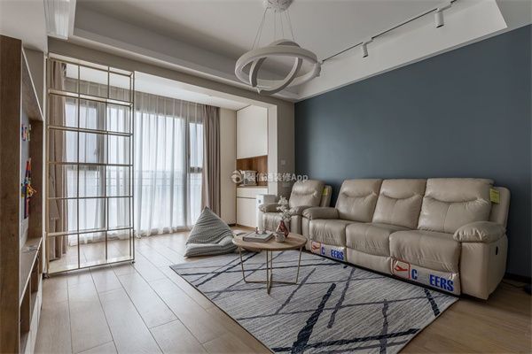 屋頂翻新多少錢(彩鋼瓦屋頂翻新材料費用大致在每平方米100元左右) 裝飾幕墻設計 第2張 屋頂翻新多少錢(彩鋼瓦屋頂翻新材料費用大致在每平方米100元左右) 裝飾幕墻設計 第2張
