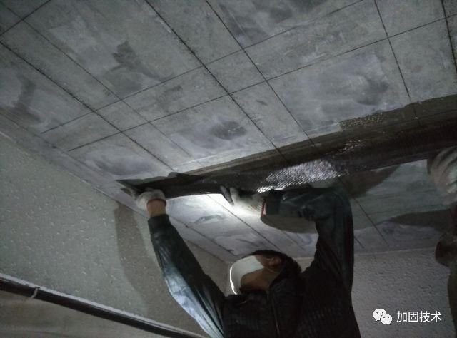 碳纖維布粘貼質量檢查方法（碳纖維布加固如何進行質量驗收）