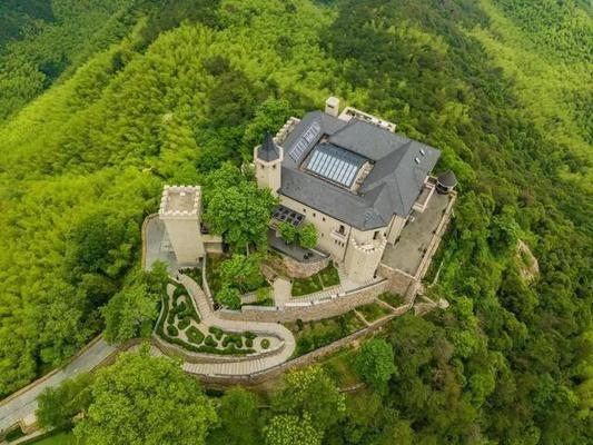 搞一個民宿大概投資多少,民宿投資成本全解析,從選址到運營的預算考量 行業新聞 第3張 搞一個民宿大概投資多少,民宿投資成本全解析,從選址到運營的預算考量 行業新聞 第3張